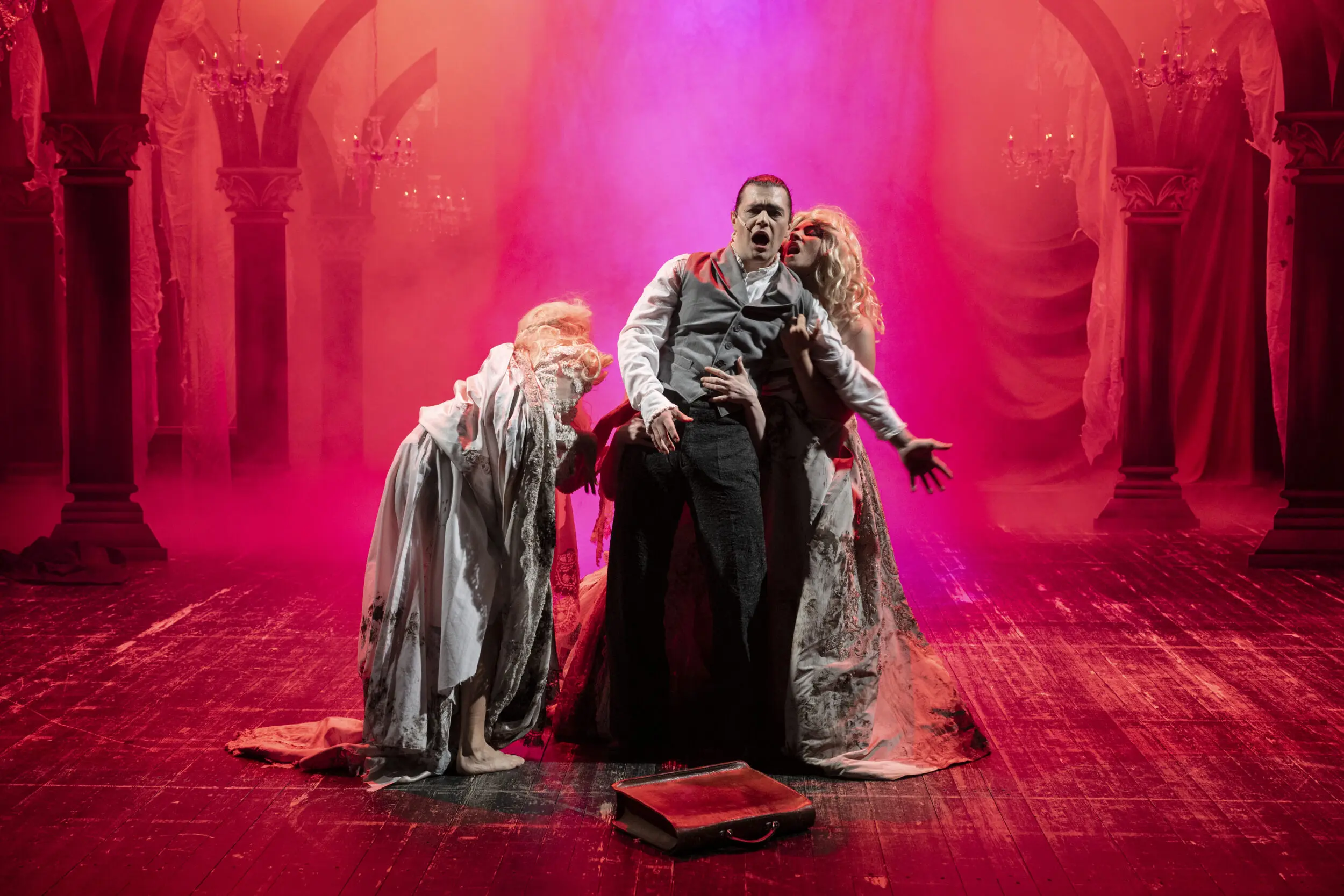 25.04.2025: Schauspielhaus Salzburg - Dracula